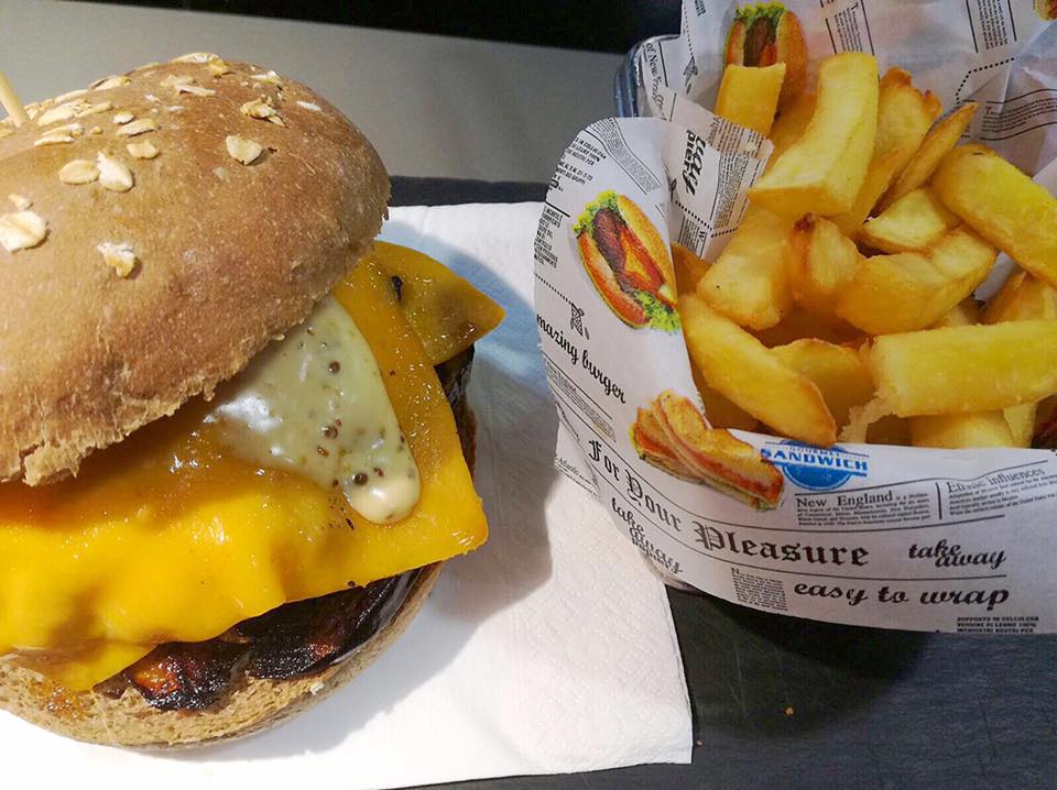 New Class-Lleida-Fast food restaurant-2